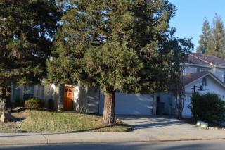 1432 Richmond Ave, Fresno, CA 93720-2243