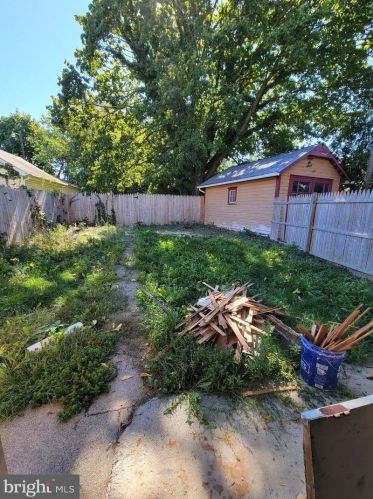 1123 Harrisburg Pike, Carlisle PA  17013-1618 exterior