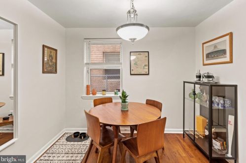 809 16th St, Philadelphia PA  19146-2120 exterior