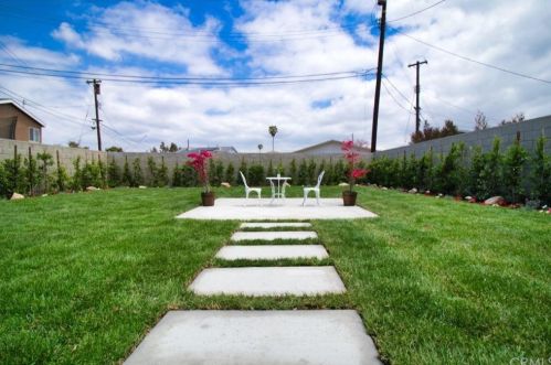 14412 Cordary Ave, Hawthorne CA  90250-8340 exterior