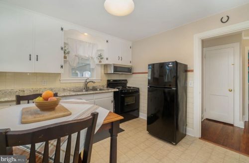 143 Orange St, Carlisle PA 17013-2229 exterior