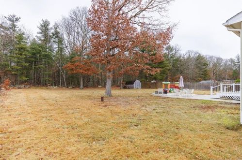 70 Pleasant View Dr, Killingly CT  06241-1213 exterior