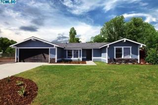 4424 Cherry Ave, Visalia, CA 93277-5720