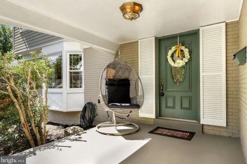 8115 Langbrook Rd, Springfield, VA 22152-1226