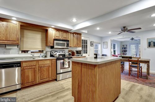 164 Ashley Dr, Shepherdstown WV  25443-4617 exterior