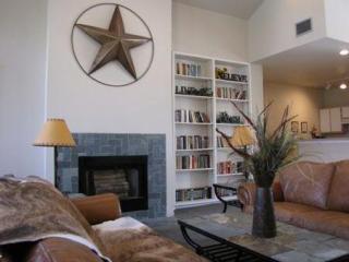 8903 Valley Ranch Pkwy, Irving TX  75063-4804 exterior