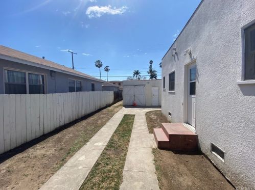 811 Zeyn St, Anaheim CA  92805-1842 exterior