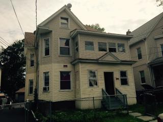 85 Lincoln St, Hartford, CT 06106-3909