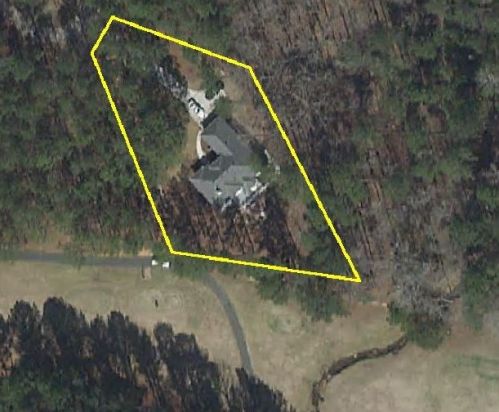 220 Holly Ln, Mc Cormick, SC 29835-2726