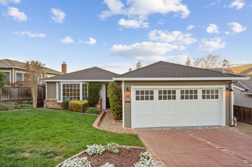 18 Hilltop Dr, San Carlos, CA 94070-4564
