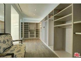 7080 Mulholland Dr, Los Angeles CA  90046 exterior