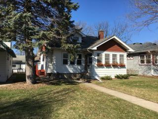 1675 Bayard Ave, Saint Paul MN  55116-1404 exterior