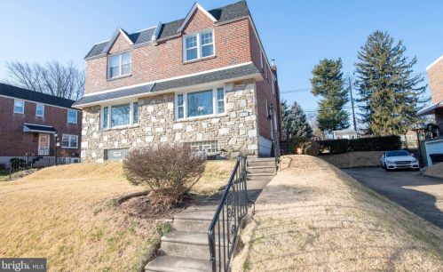 8418 Large St, Philadelphia, PA 19152-1905