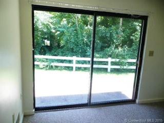 517 Asbury Rdg, Huntington CT  06484-4884 exterior