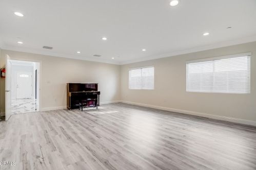 809 Lomita Ave, Glendale CA  91205-1617 exterior