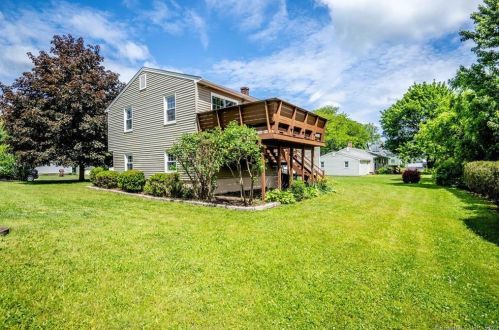 22 Rosemary Ct, Middlefield, CT 06455-1227