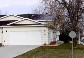 66 Fremont Dr, Fargo, ND 58103-5091