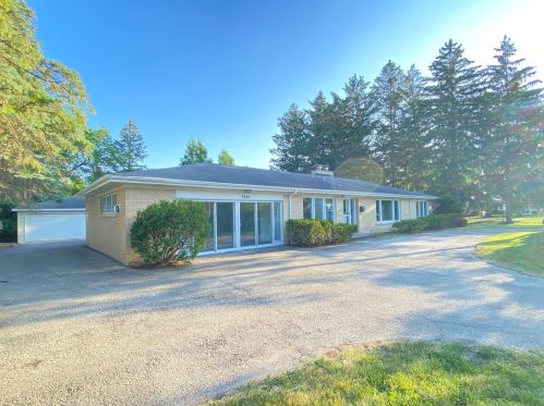 1241 Deerfield Rd, Bannockburn IL  60015-4170 exterior