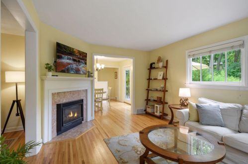2260 Medicine Lake Blvd, Minneapolis MN  55441-4238 exterior