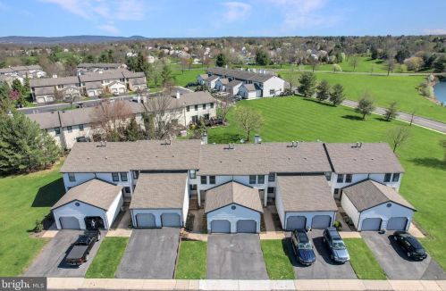 805 Poplar Ct, Flemington, NJ 08822-3143