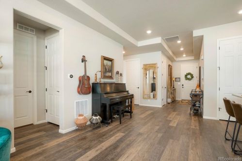 5019 Quatar St, Denver CO  80019-3556 exterior