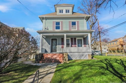 37 Couch St, Norwalk CT  06854-2025 exterior