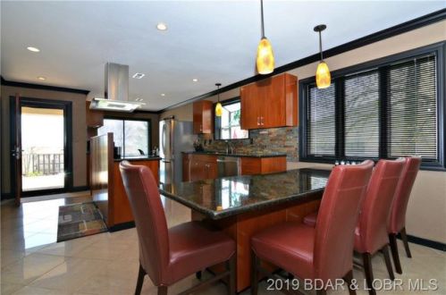 49 Casa Seville Dr, Four Seasons, MO 65049-6511