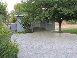 1909 Glenridge Rd, Escondido, CA 92027-4111