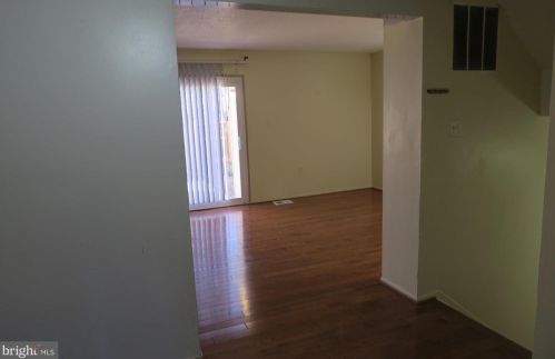 15253 Lodge Ter, Woodbridge VA  22191-3805 exterior