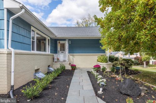 124 Randall Rd, Princeton, NJ 08540-3612