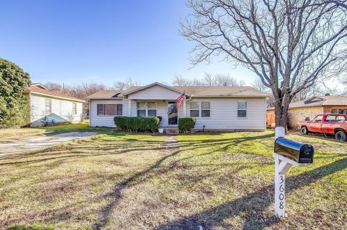 3608 Arrow Ln, Fort Worth, TX 76114-1014