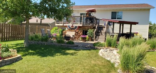 926 Carolina Pkwy, Cedar Mills, MN 55350-3422