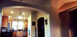 522 7th St, Carlton, OR 97111-9113