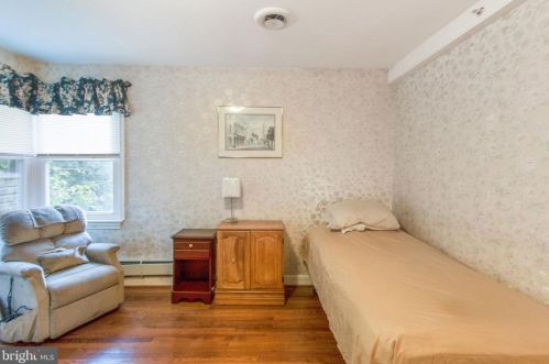 12606 Meadowood Dr, Silver Spring MD 20904-2928 exterior