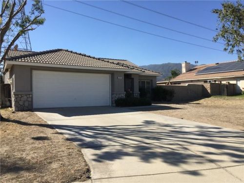 3414 Flame Tree Ave, Rialto, CA 92377-3495