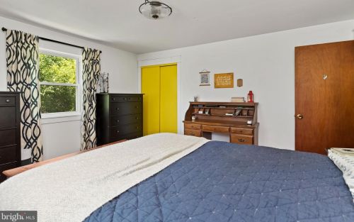 481 Cranes Gap Rd, Carlisle PA  17013-9602 exterior