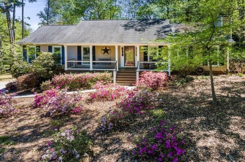 116 Knotts Landing Dr, Holly Springs, GA 30188-4561