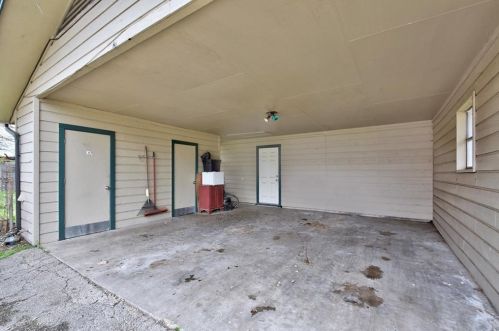 2302 Barton Skwy, Austin TX  78704-4704 exterior