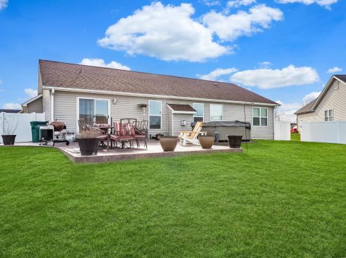 1291 Riesling Ln, Horine, MO 63070-3502