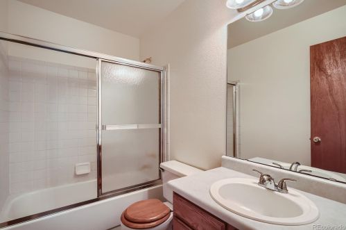 5583 Jebel Way, Aurora CO 80015-3659 exterior