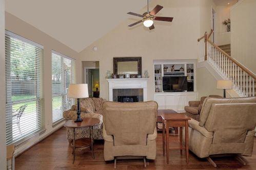 18 Westward Ridge Pl, Conroe TX  77384-5023 exterior