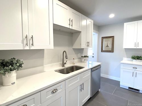 482 Robb Way, Denver CO  80226-2552 exterior