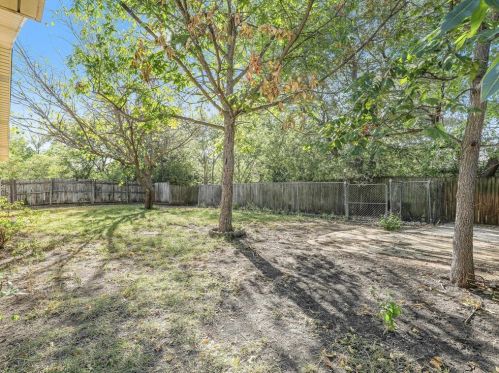 2030 Victoria Rd, Carrollton TX 75007-3120 exterior