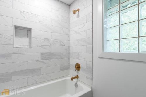 2892 Humphries Dr, Atlanta GA  30354-2434 exterior