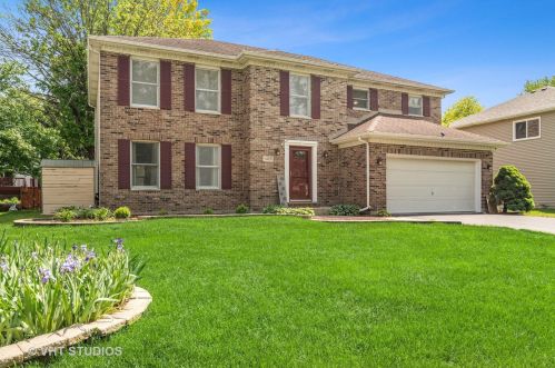 1425 Columbus Dr, Lemont, IL 60490-1409