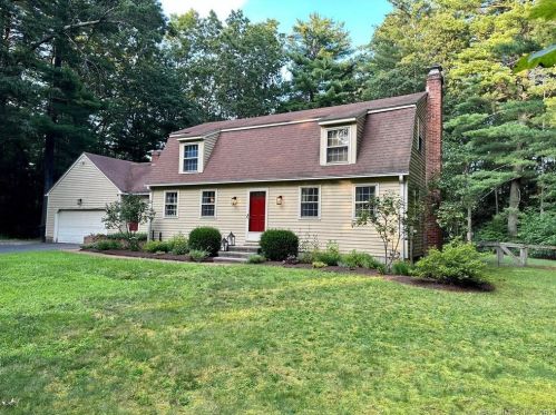 4 Winhart Dr, Granby, CT 06035-2815