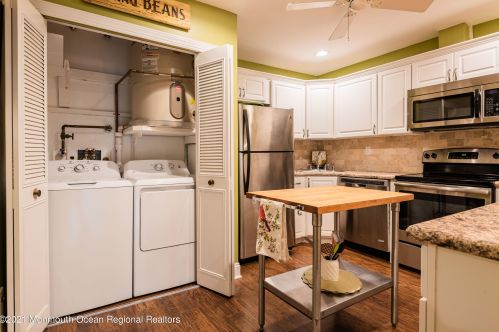 175 Lexington Ct, Tinton Falls NJ 07701-5486 exterior