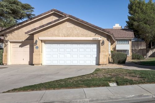45214 Pickford Ave, Lancaster, CA 93534-1382