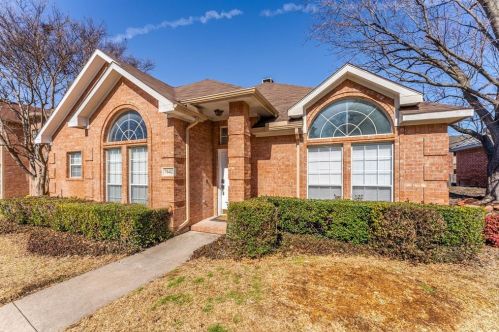 7642 Chadwick Ct, Dallas, TX 75248-1600