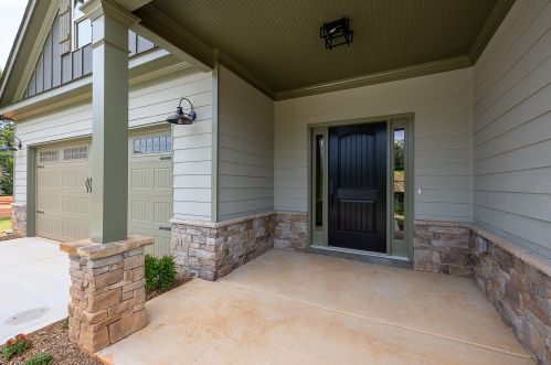 61 Hannahs Ct, Dawsonville, GA 30534-9253